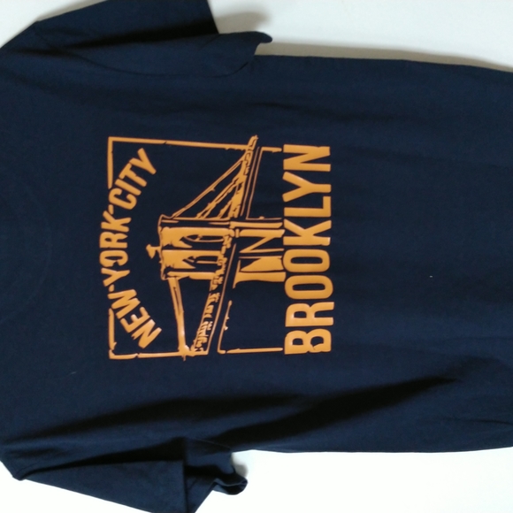 NYC Brooklyn Short Sleeve Crew Neck T-Shirt - Picture 7 of 7